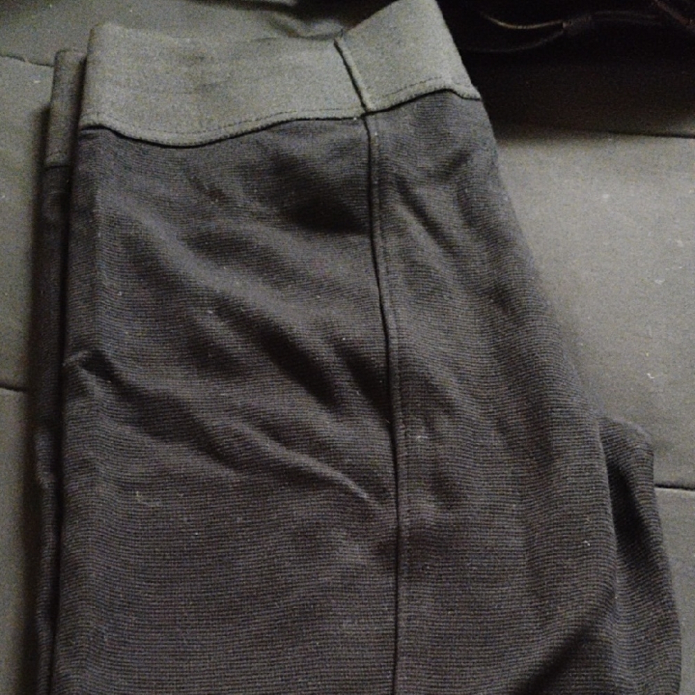 Simply Vera Vera Wang Black Leggings with Dark Gray Waistband